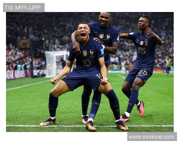 西安足球队在世界杯预选赛中以70分稳居积分榜首位