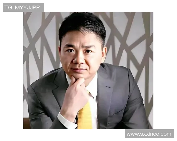 马力克的传奇人生与奋斗历程探秘，如何从平凡走向卓越的背后故事