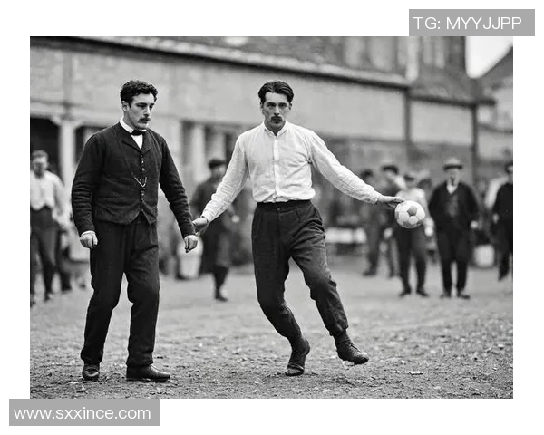 弗拉霍维奇的崛起与未来展望：从天赋少年到足球明星的蜕变之路