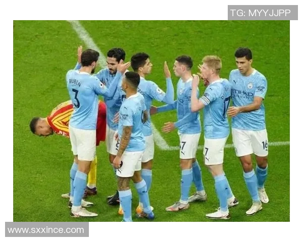 西布朗与曼城首发阵容对比分析及战术解读