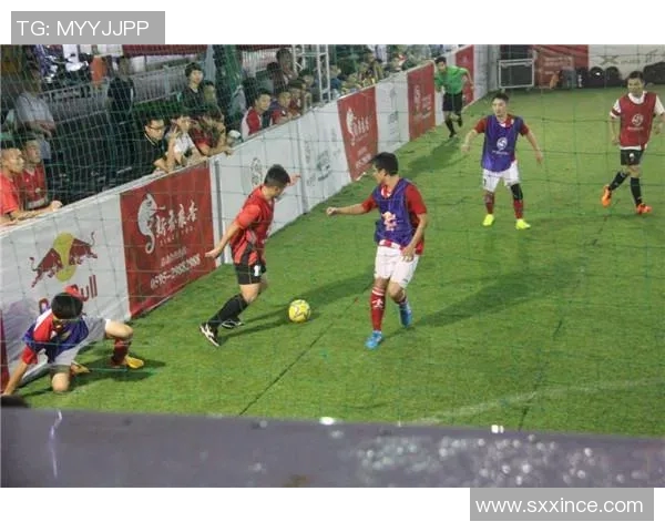 加维引领新时代足球潮流展现个人魅力与团队精神的完美结合