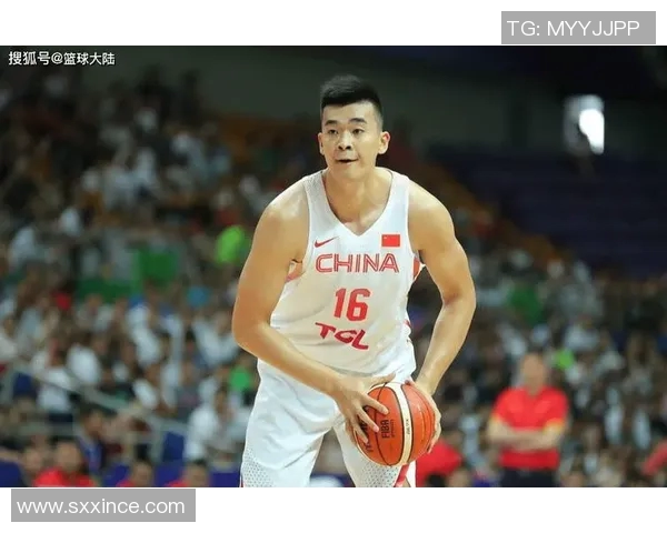 李慕豪：从篮球新星到职业生涯的辉煌历程与未来展望